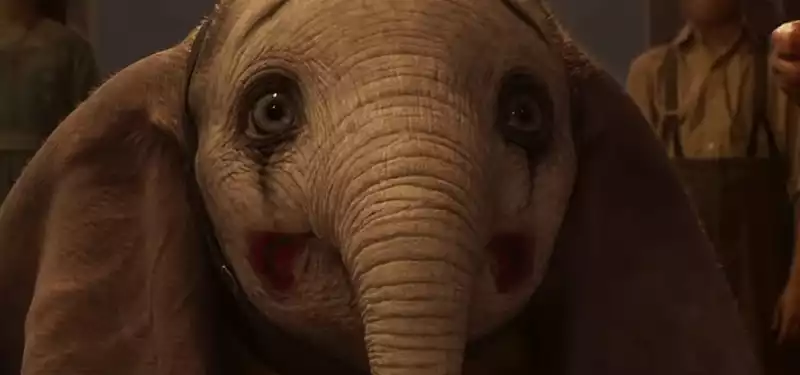 Disney and Tim Burton's "Dumbo" flaps into theaters with mixed reviews for its VFX and visual style