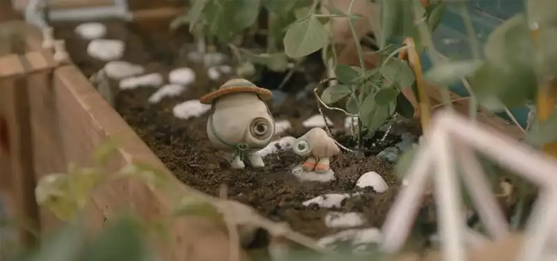 Movie: "Marcelle the Shell/She Wears Shoes" Gets Bigger Than Ever in Adorable New Trailer