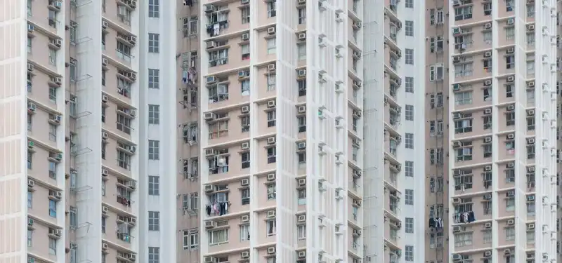 How Did They Do It? Animating Hong Kong's Skyscrapers in Serial Parallels